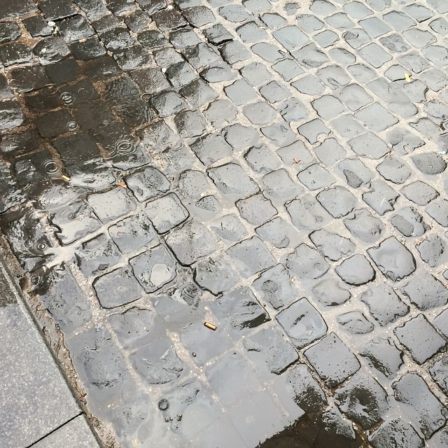 Regenwahrscheinlichkeit 20% #rome - via Instagram