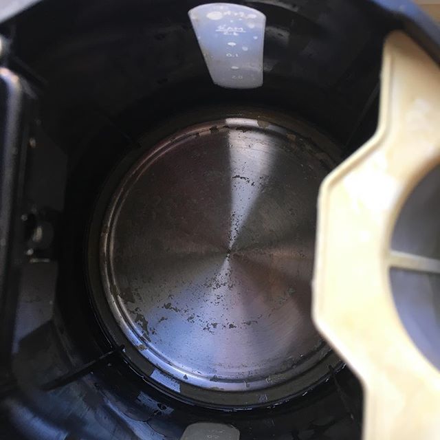Wichtige Erkenntnis: Essigreiniger im Wasserkocher NICHT aufkochen #wiederwasgelernt - via Instagram