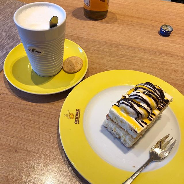 Lecker-Kuchen-Zeit #foodporn #cake #whitechocolate - via Instagram